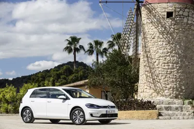 Volkswagen e-Golf 35.8 kWh