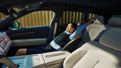 Volkswagen ID. UNYX 08 RWD Standard Range - Gallery Image