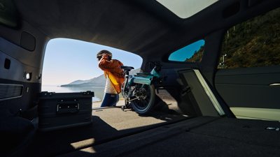 Volkswagen ID. UNYX 08 RWD Standard Range - Gallery Image