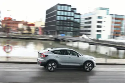 Volvo C40 Recharge Twin Motor - Gallery Image