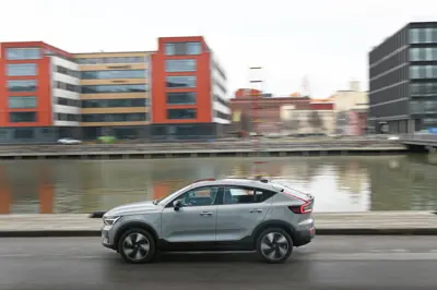 Volvo C40 Recharge Twin Motor - Gallery Image