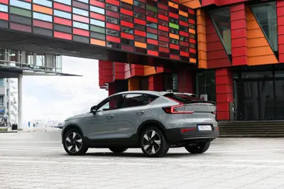 Volvo C40 Recharge Twin Motor - Gallery Image