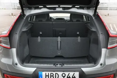 Volvo C40 Recharge Twin Motor - Gallery Image