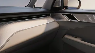 Volvo EM90