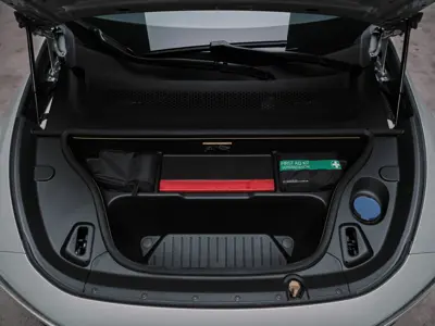 Volvo EX60 P12 AWD Electric - Gallery Image