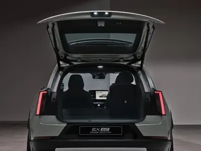 Volvo EX60 P6 Electric - Gallery Image