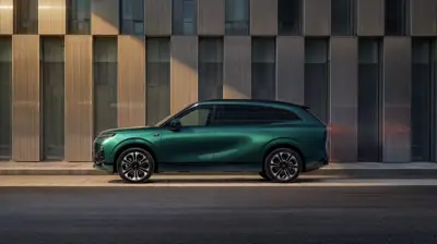 XPENG G9L 110 kWh RWD - Gallery Image