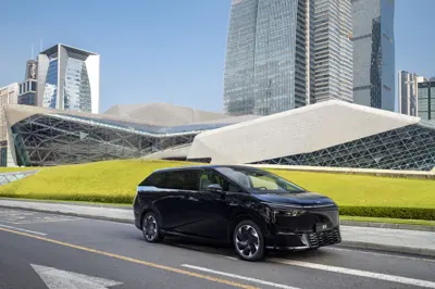 XPENG X9 AWD Performance