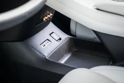 XPENG X9 AWD Performance