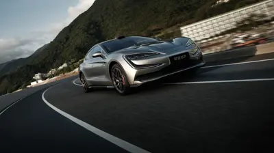 YangWang U7 EV Super 4WD - Gallery Image
