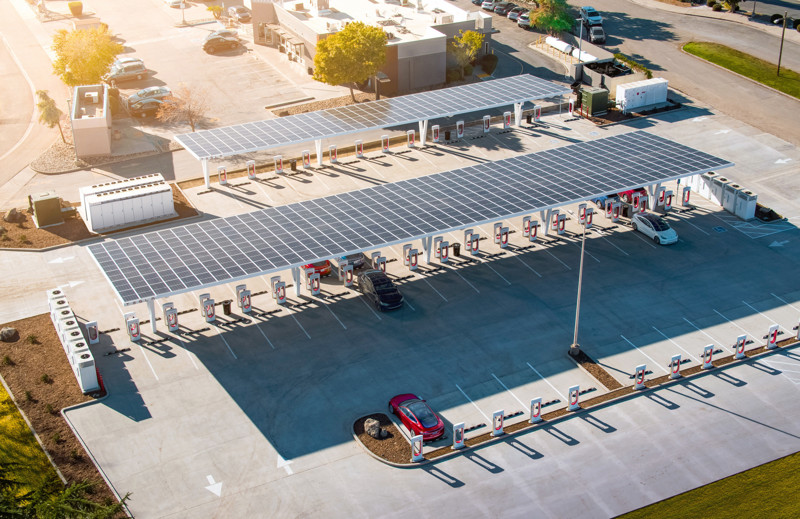 Emplacement du Tesla Supercharger