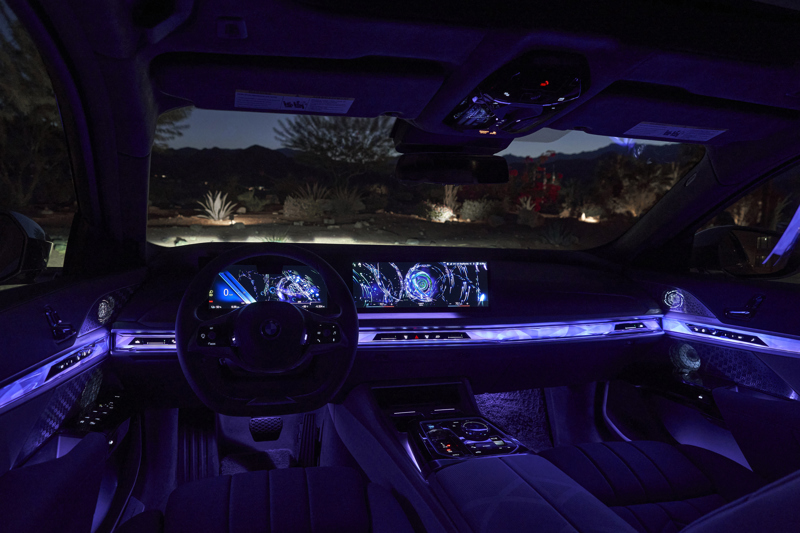 BMW i7 ambient lighting