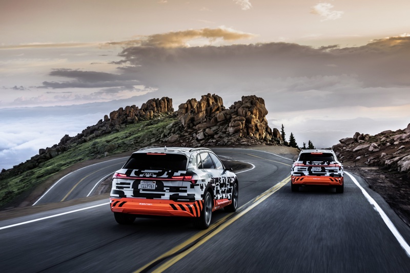 Descendre Pikes Peak en Audi e-tron