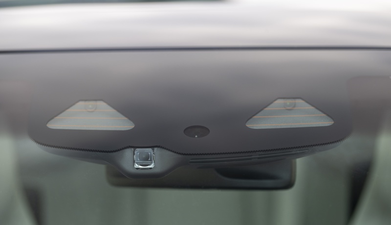 Mercedes EQS Stereo Vision cameras