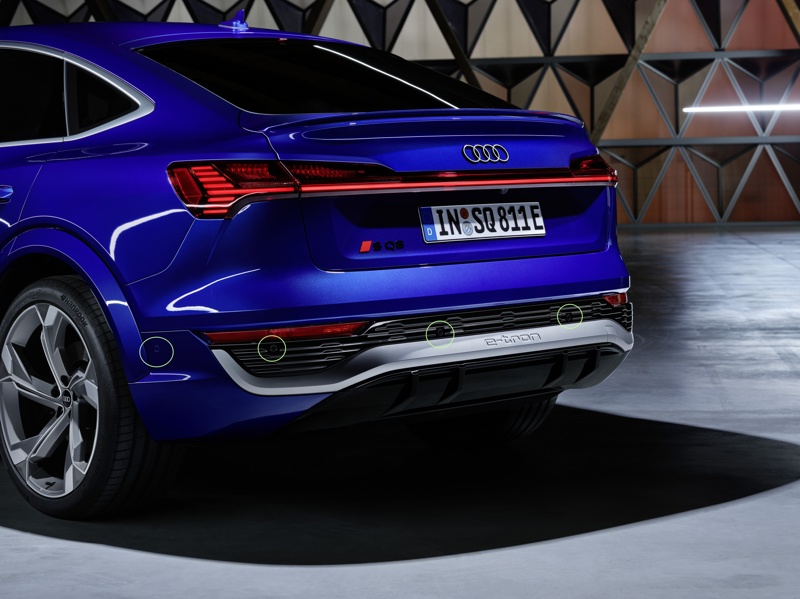 Audi e-tron ultrasonic sensors front