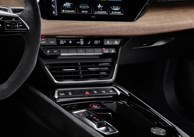 Audi e-tron GT center console buttons