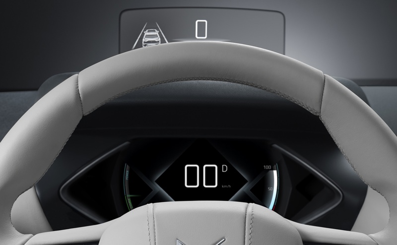 DS 3 E-Tense HUD sur un écran transparent