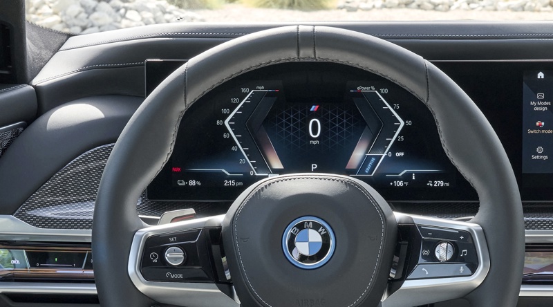 BMW i7 Digitales Instrument